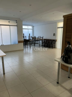 Image 1 - 1015782