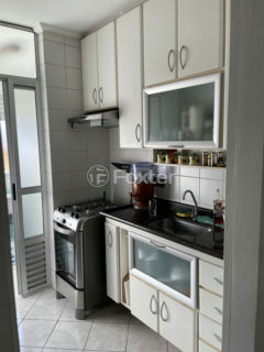 Image 20 - 1015782