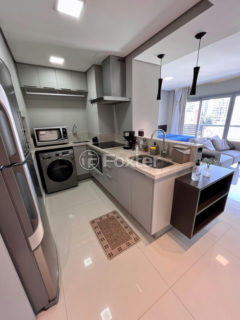 Image 3 - 1015787
