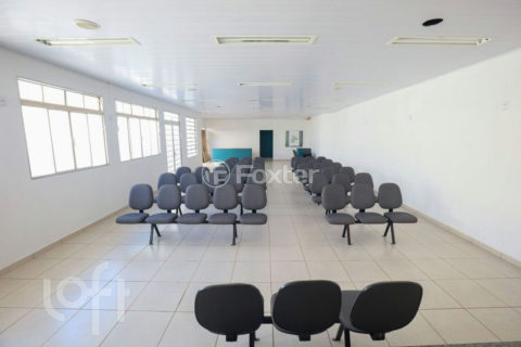 Image 19 - 1015799