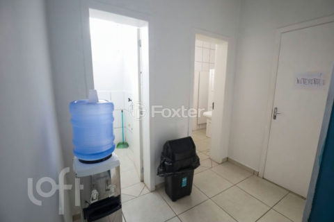 Image 29 - 1015799