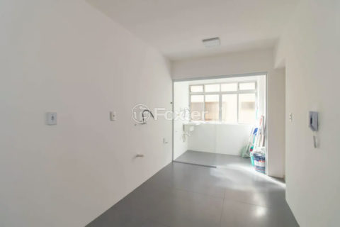 Image 3 - 1015817