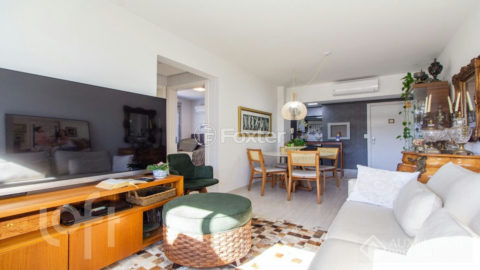 Image 4 - 1015822