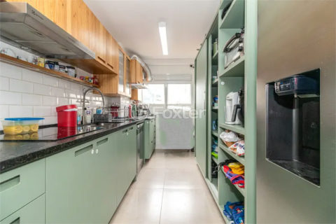 Image 20 - 1015827