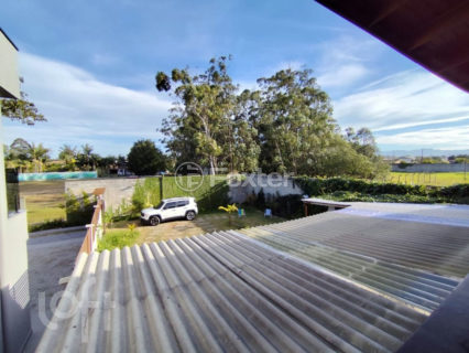 Image 30 - 1015828