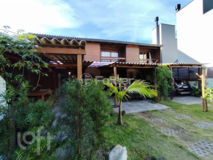 Image 3 - 1015828