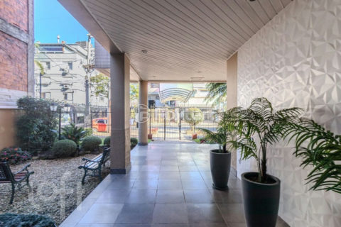 Image 31 - 1015835