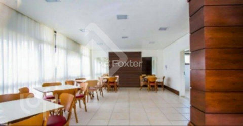 Image 33 - 1015847