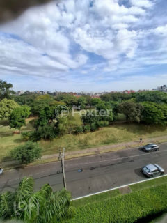 Image 15 - 1015852