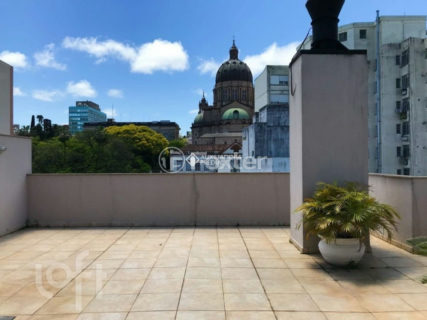 Image 25 - 1015858
