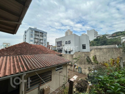 Image 17 - 1015861