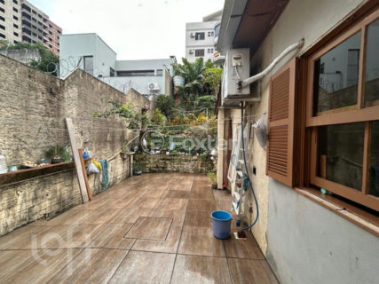 Image 18 - 1015861