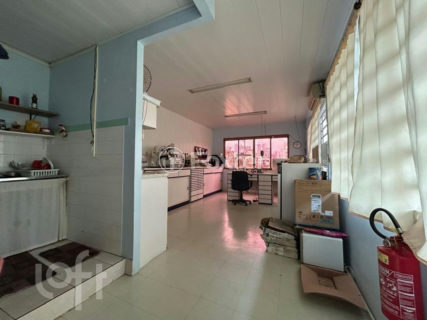 Image 4 - 1015861