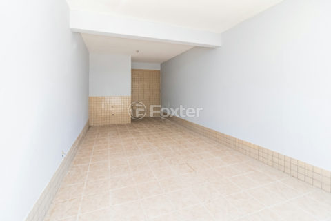 Image 33 - 1015870