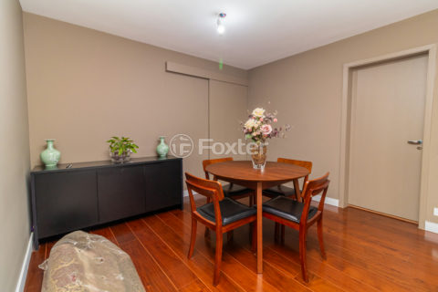 Image 7 - 1015900