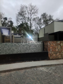 Image 25 - 1015903