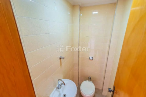 Image 37 - 1015910