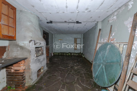 Image 34 - 1015911