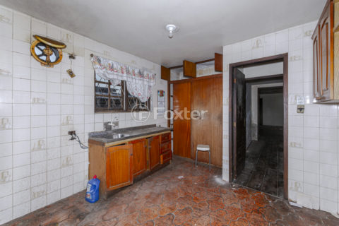 Image 30 - 1015911