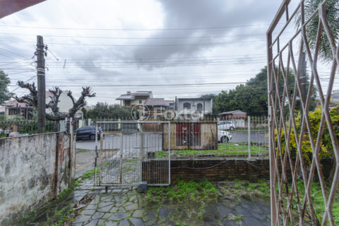 Image 42 - 1015911