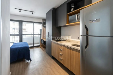 Image 1 - 1015916