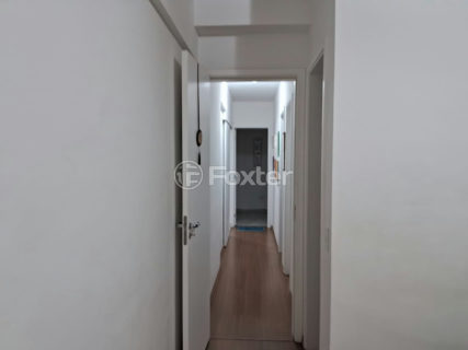 Image 22 - 1015917