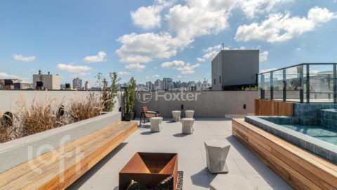 Image 31 - 1015939