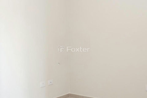 Image 4 - 1015942