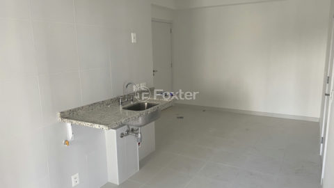 Image 7 - 1015975