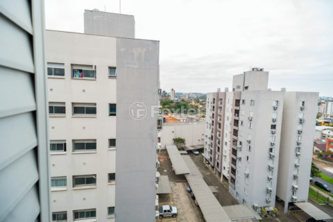 Image 30 - 1015976