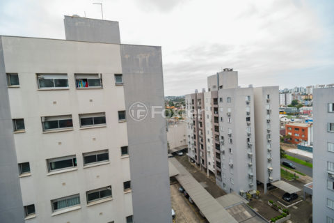 Image 27 - 1015976