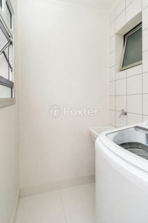 Image 39 - 1015976