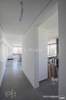 Image 5 - 1015977