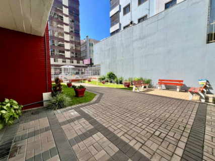 Image 8 - 1015980