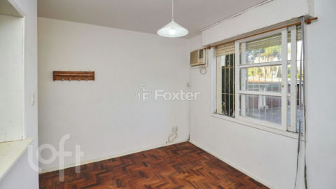 Image 30 - 1015985