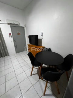 Image 3 - 1015990