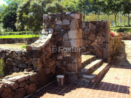 Image 45 - 1016002
