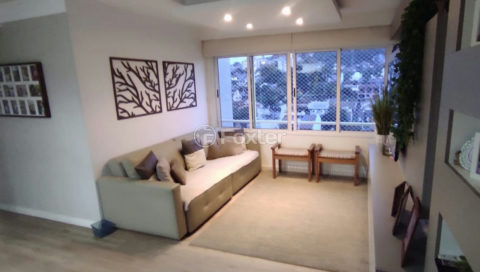 Image 0 - 1016043