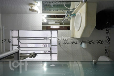 Image 19 - 1016045