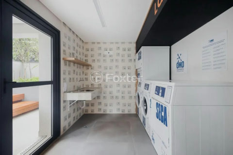 Image 21 - 1016061