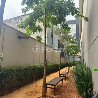 Image 21 - 1016131
