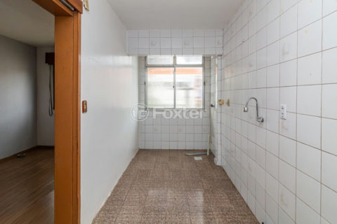 Image 11 - 1016155