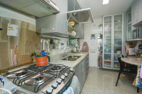 Image 19 - 1016220