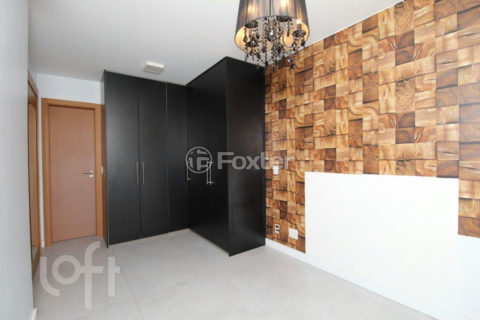 Image 42 - 1016221