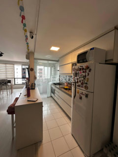 Image 9 - 1016275