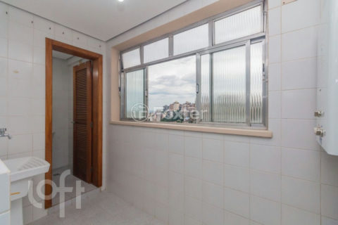 Image 31 - 1016276