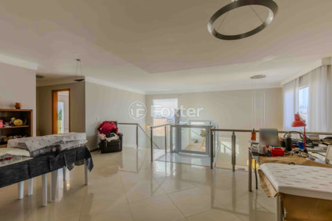 Image 34 - 1016289