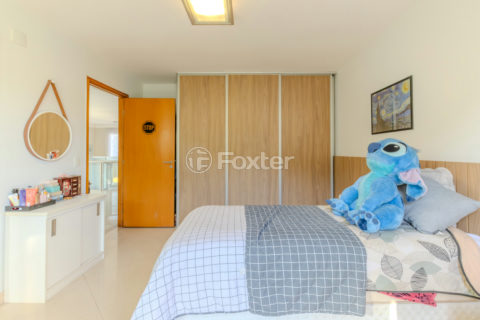 Image 37 - 1016289
