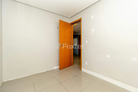 Image 21 - 1016306