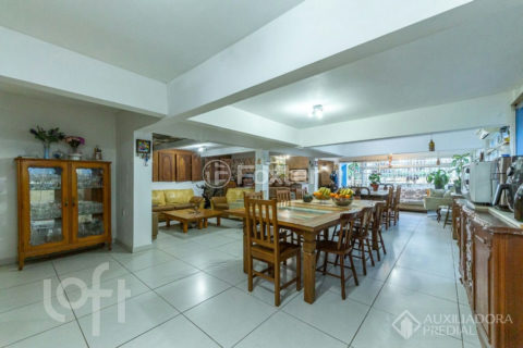 Image 30 - 1016310